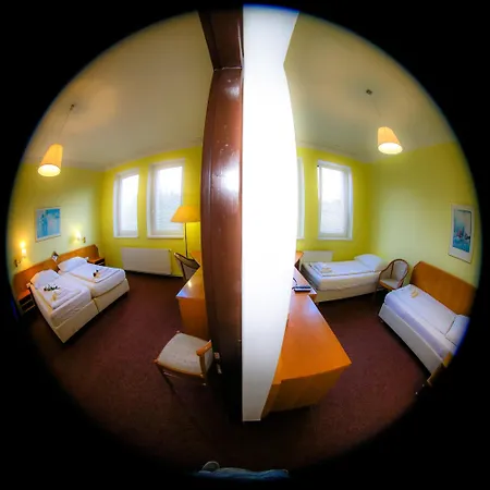 Wellness Penzion Kromeriz - Zlobice 3*