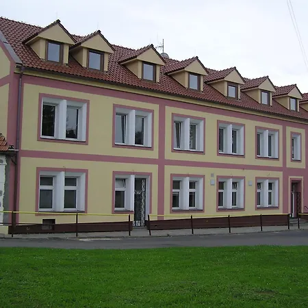 Guest house Wellness Penzion Kromeriz - Zlobice 3*