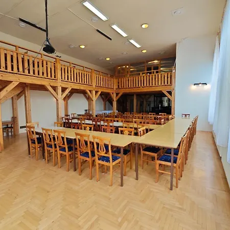Wellness Penzion Kromeriz - Zlobice 3*