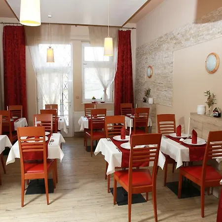 Wellness Penzion Kromeriz - Zlobice Guest house