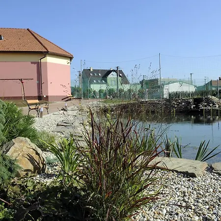 Wellness Penzion Kromeriz - Zlobice