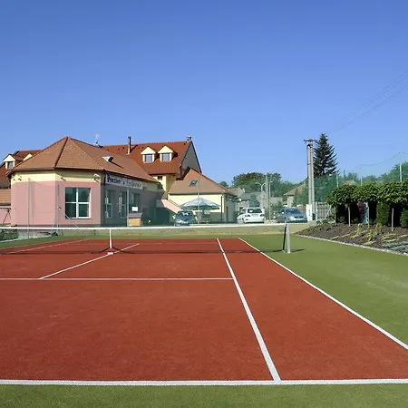 Wellness Penzion Kromeriz - Zlobice Kromeriz